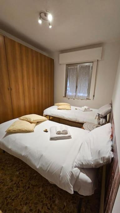 Monticelli Apt - 6 Posti Letto Florens Exteriör bild