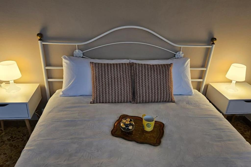 Monticelli Apt - 6 Posti Letto Florens Exteriör bild